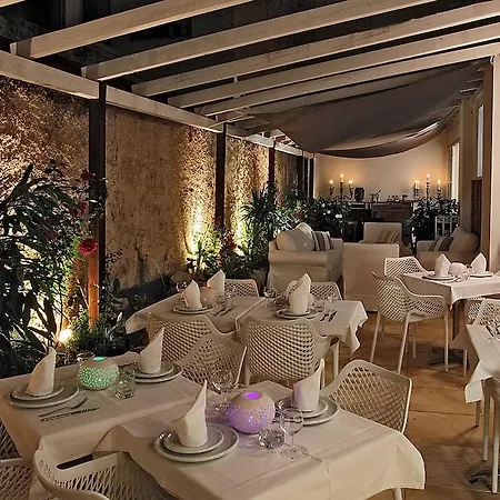 Palm Hotel 4*